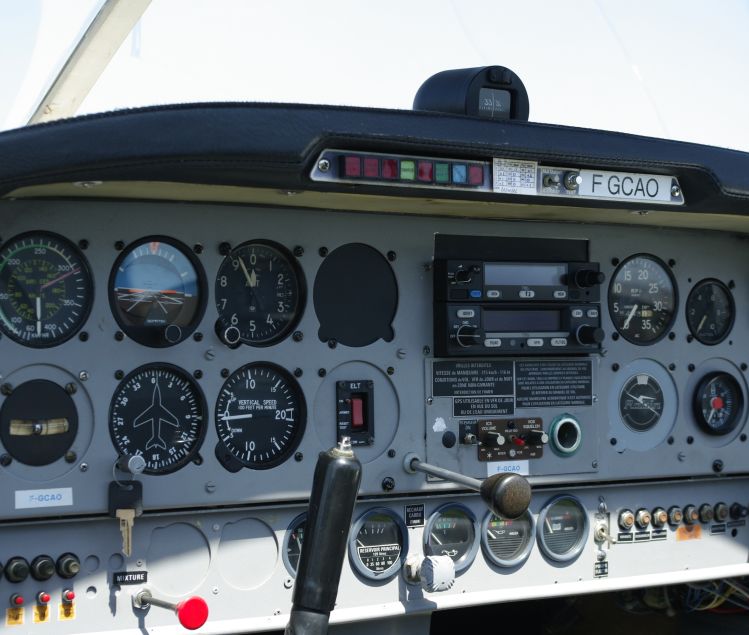 DR400-100 1979