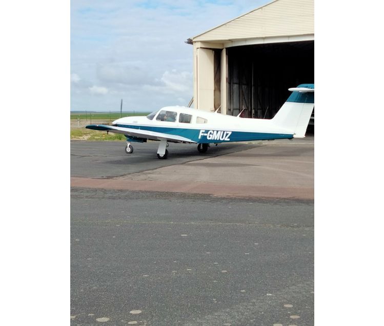 PIPER PA 28RT ARROW IV