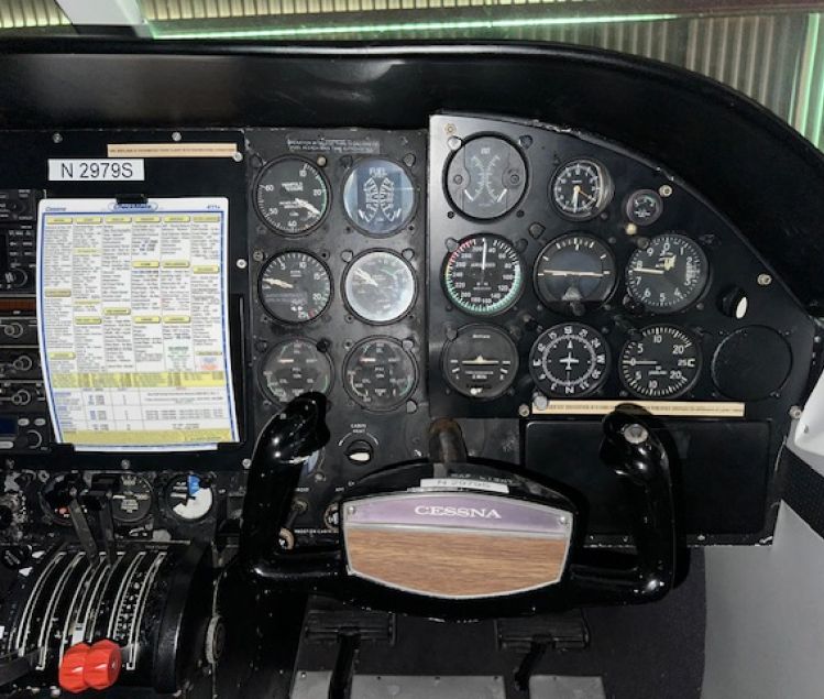 BIMOTEUR CESSNA 411 A