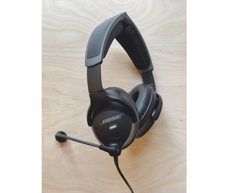 CASQUE AVIATION BOSE A30