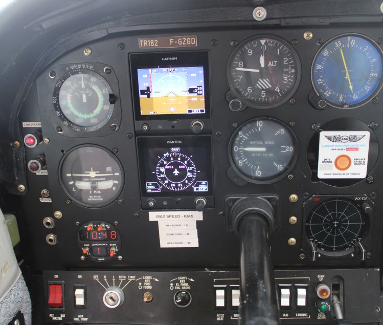 CESSNA TR182 TURBOSKYLANE