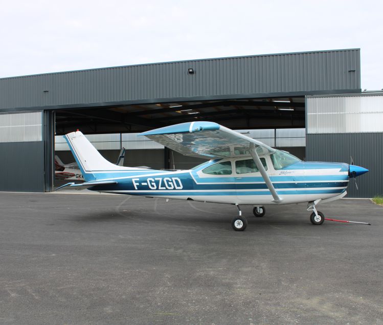 CESSNA TR182 TURBOSKYLANE