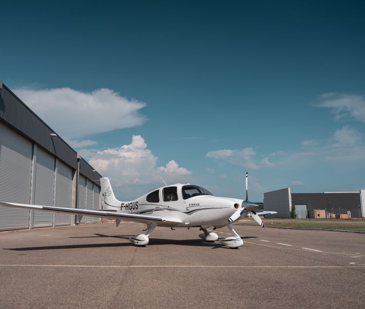 2005 CIRRUS SR 22 G2 GTS