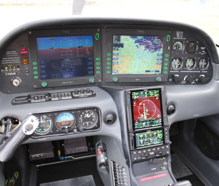 2005 CIRRUS SR 22 G2 GTS