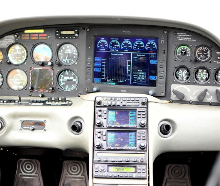 CIRRUS SR-20