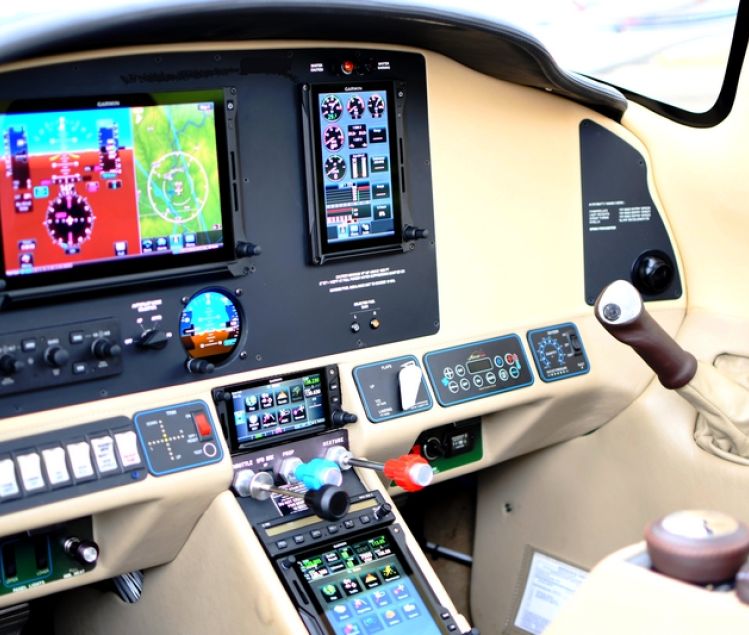 CESSNA-400 COLUMBIA CORVA