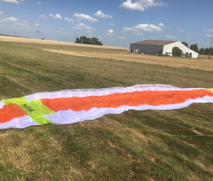 VENDS PARAPENTE MONTAGNE