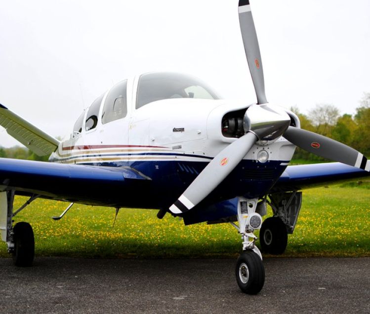 BEECHCRAFT V-35B BONANZA 