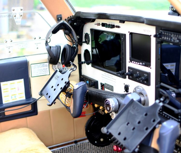 BEECHCRAFT V-35B BONANZA 