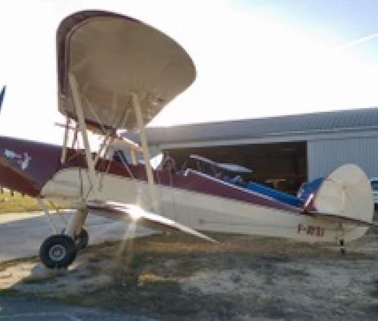 AVION STAMPE SV4