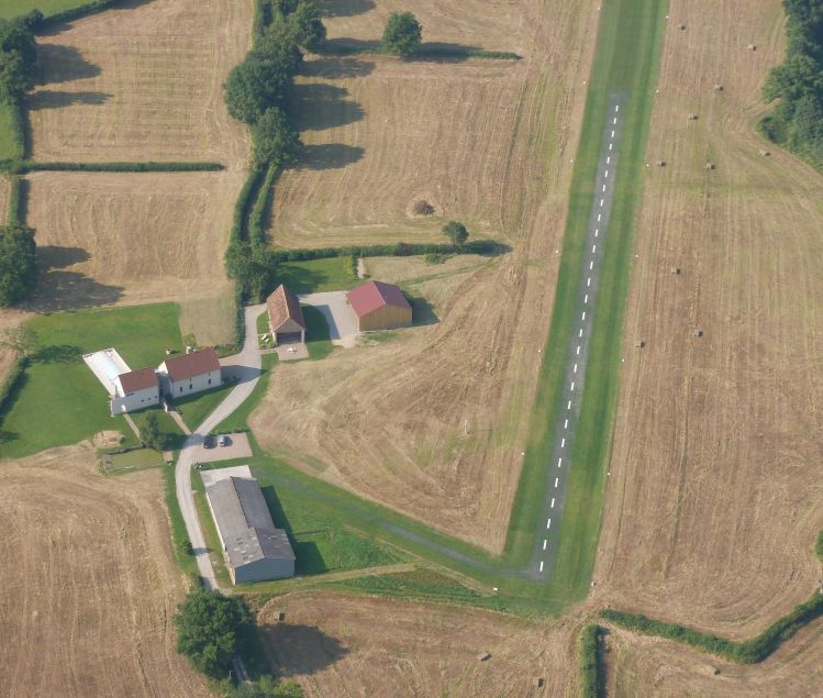 AERODROME PRIVE 