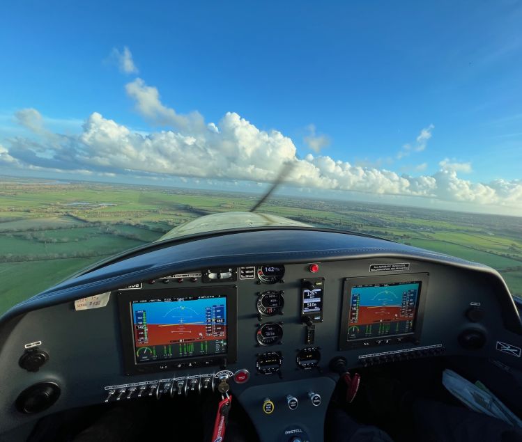 XL8 912ULS EFIS/PA 600H 