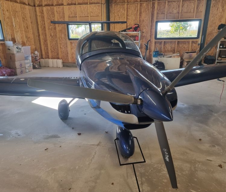 VENDS DOVA DV1 SKYLARK