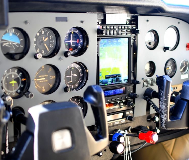 CESSNA FR172J ROCKET