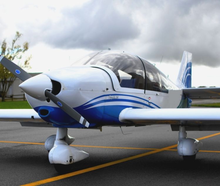 ROBIN DR400 120 DAUPHIN