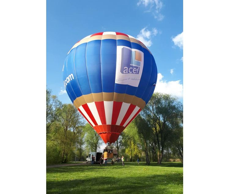 MAGNIFIQUE MONTGOLFIERE