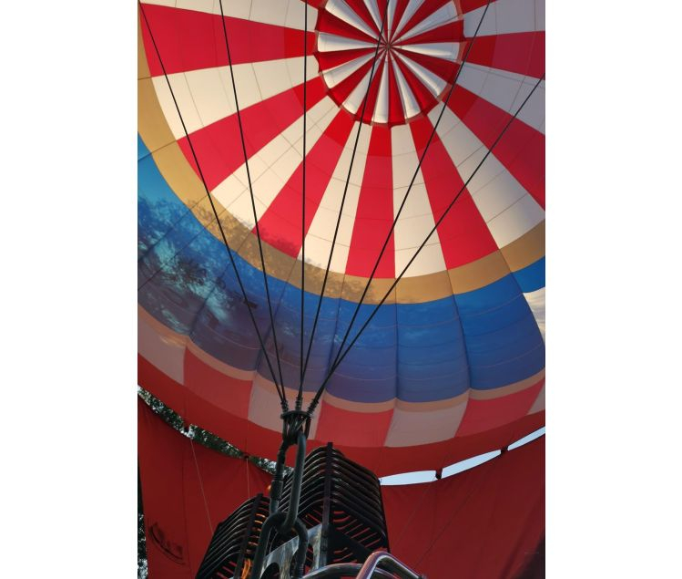 MAGNIFIQUE MONTGOLFIERE