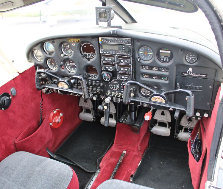 PIPER PA-28-180 CHEROKEE