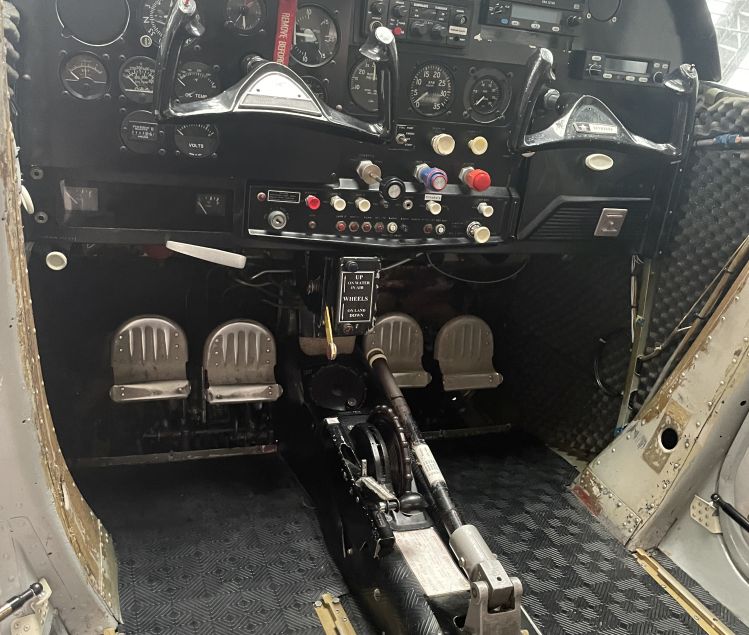 CESSNA 185A SKYWAGON AMPH