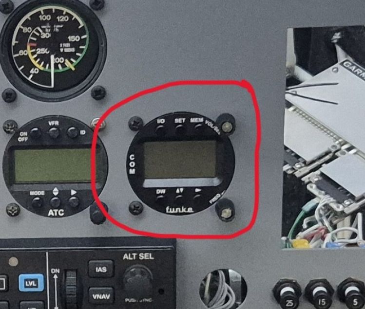 RADIO FUNKE VHF ATR833