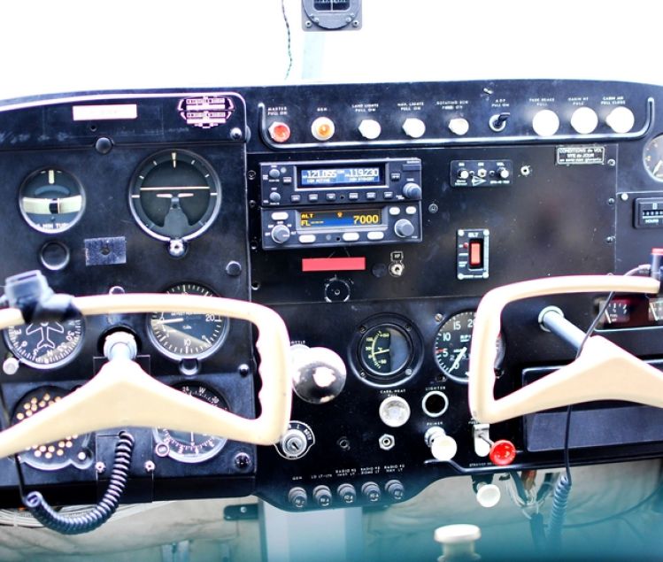 CESSNA F-172B