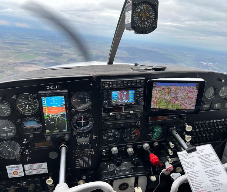 CESSNA 210 CENTURION 1960