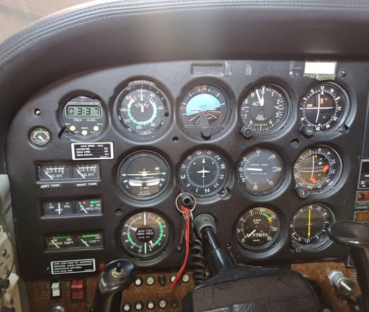 CESSNA 172 RG 