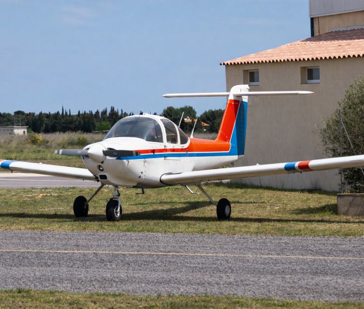 PIPER PA-38-112 TOMAHAWK