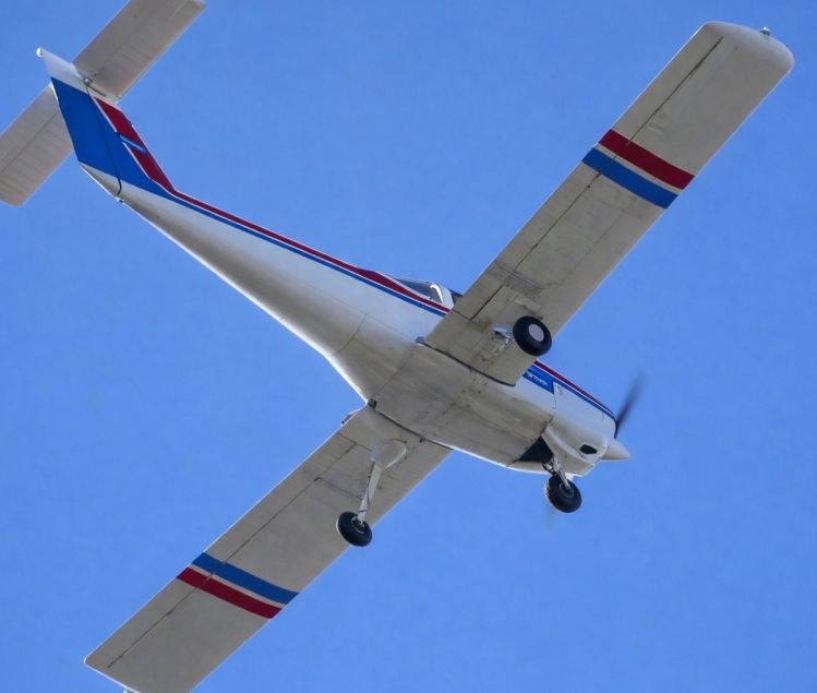 PIPER PA-38-112 TOMAHAWK