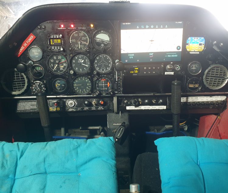 ROBIN DR300 2+2 PLACES 