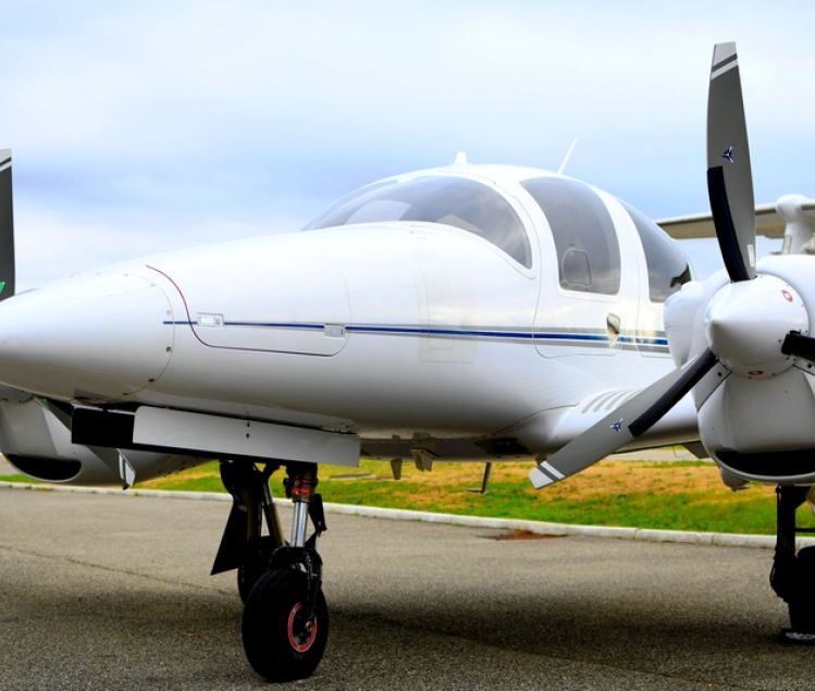 DIAMOND DA62 180HP