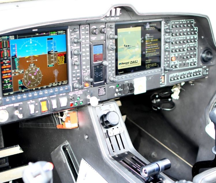 DIAMOND DA62 180HP