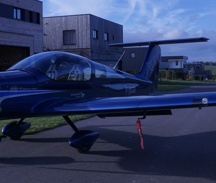 DOVA DV-1 SKYLARK