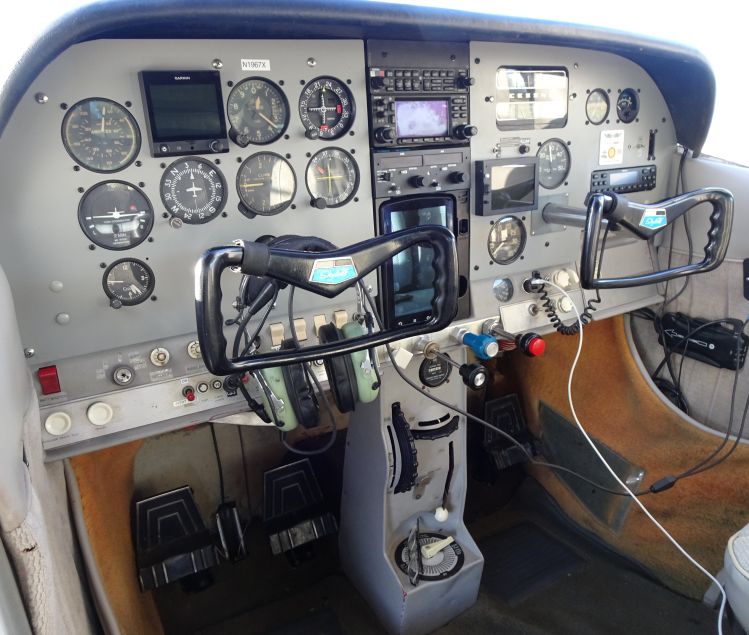 CESSNA 182H SKYLANE