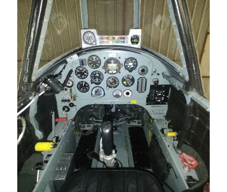 YAKOVLEV YAK-52
