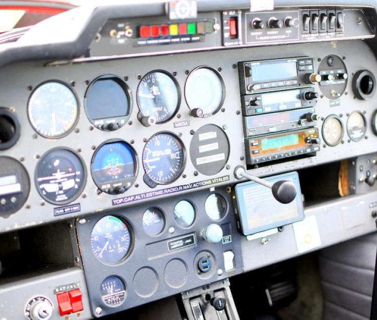 ROBIN DR400 140B