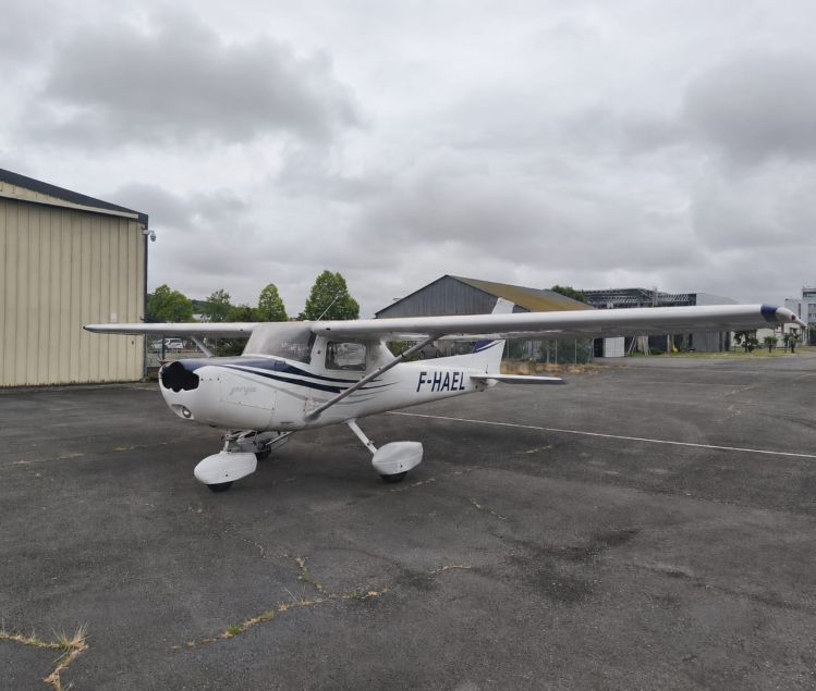 CESSNA 152 REIMS