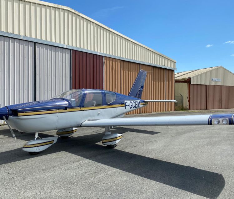 AVION TB 10