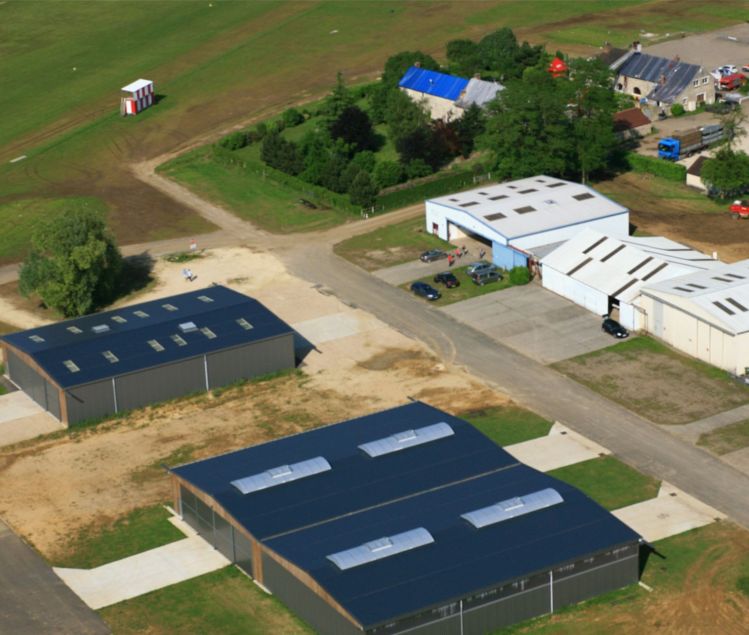 HANGAR A LA FERTE-ALAIS